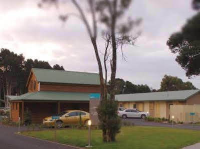 Motel Strahan Kültér fotó